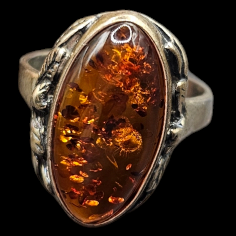 Amber Ring - Picture 2 of 5
